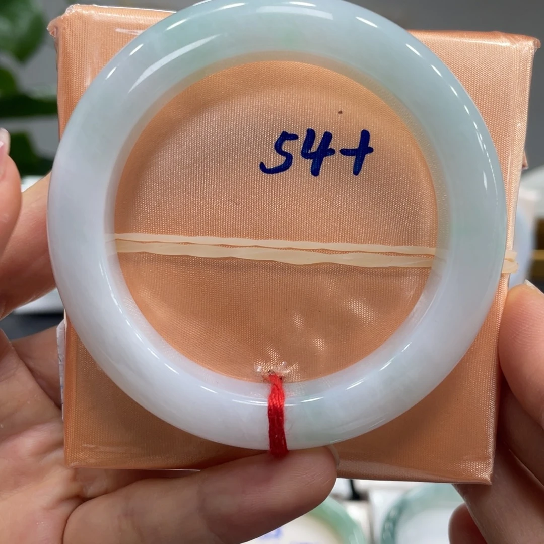 翡翠未镶嵌手镯翡翠