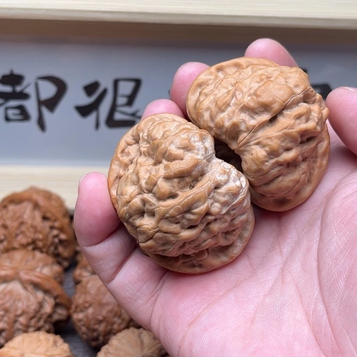 文玩核桃吊坠w****g蛙蛙