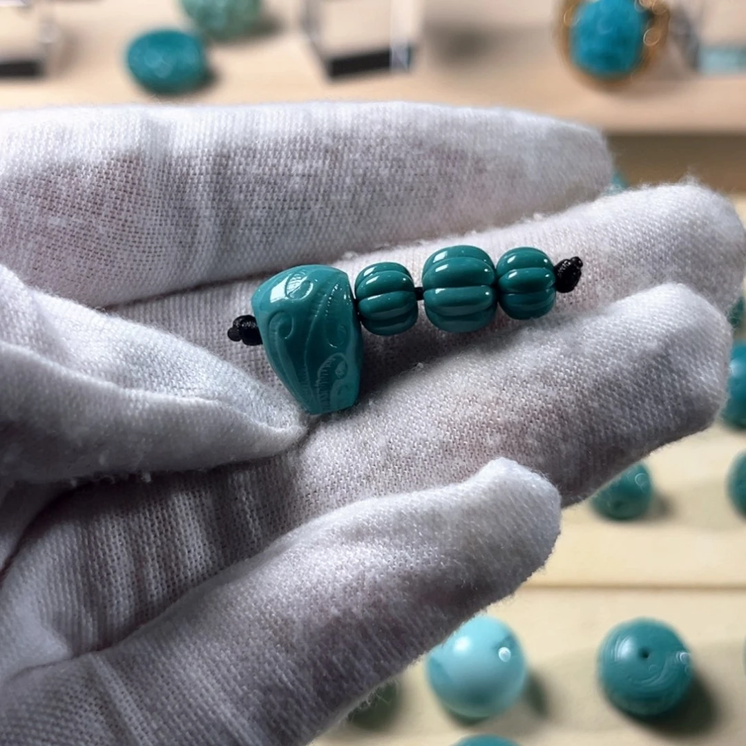 绿松石未镶嵌套装