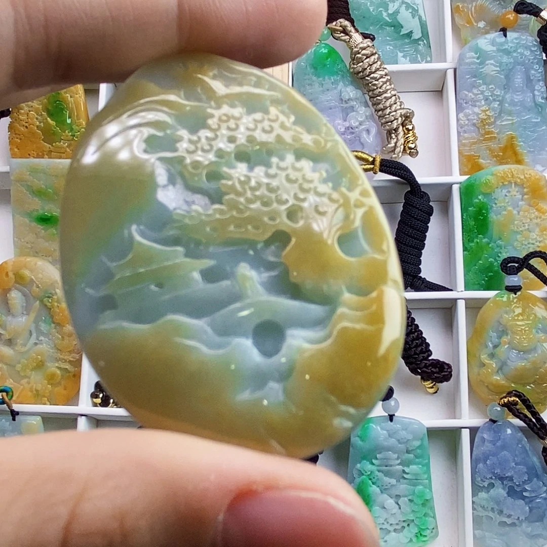 翡翠未镶嵌颈饰翡翠