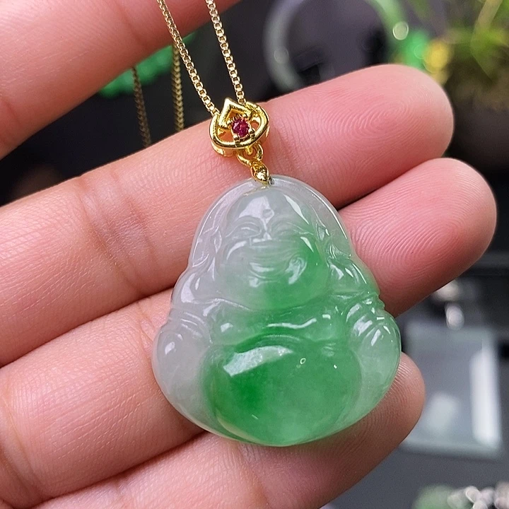 翡翠未镶嵌吊坠(赠链)