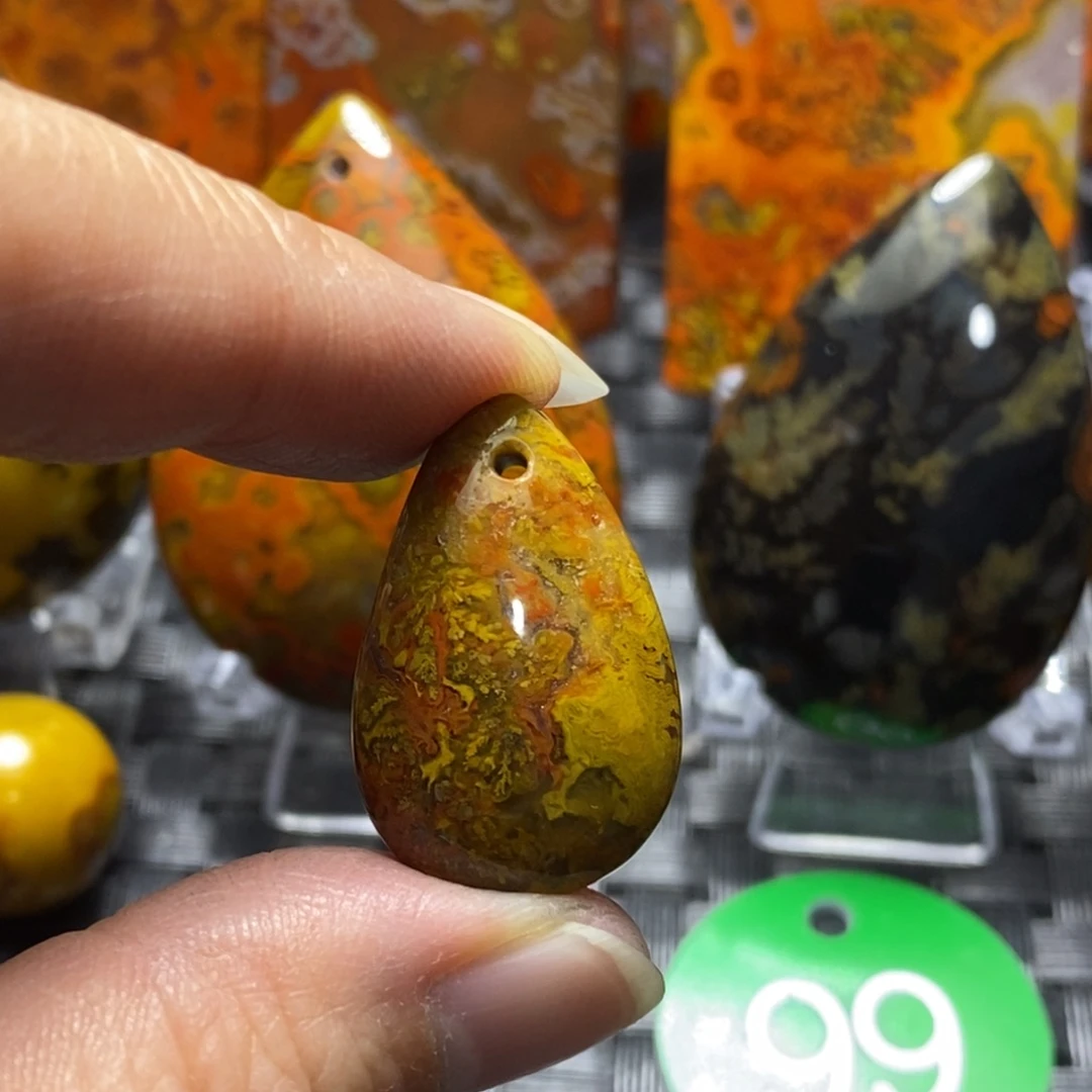 未镶嵌颈饰玛瑙/玉髓一*力