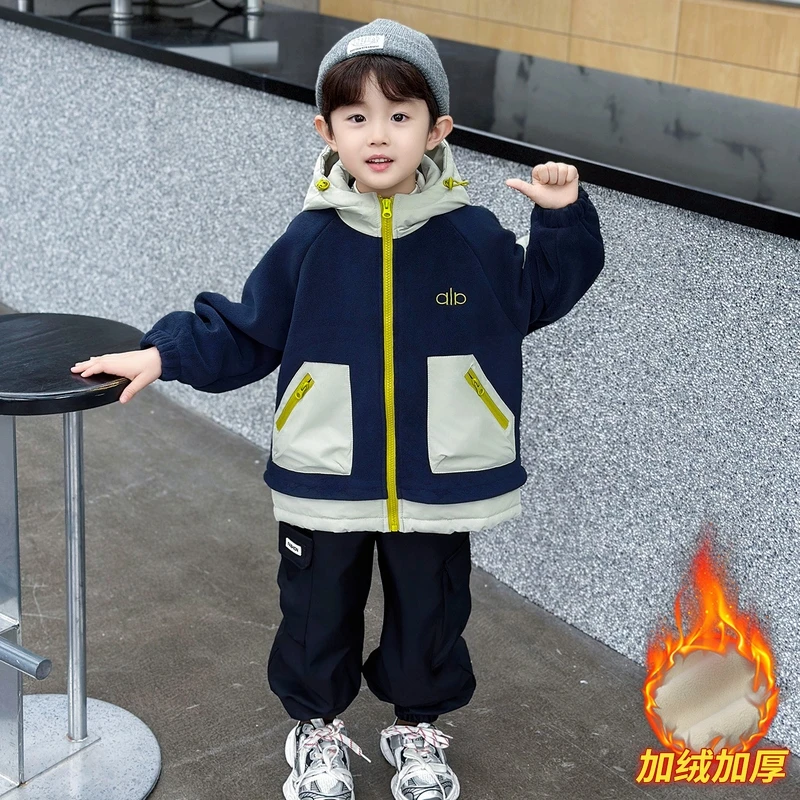 男童加绒加厚外套秋冬款2025新款儿童保暖摇粒绒宝宝棉衣男孩衣服