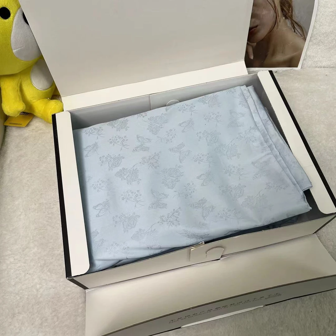 家用高级感百搭高奢床上四件套H1992