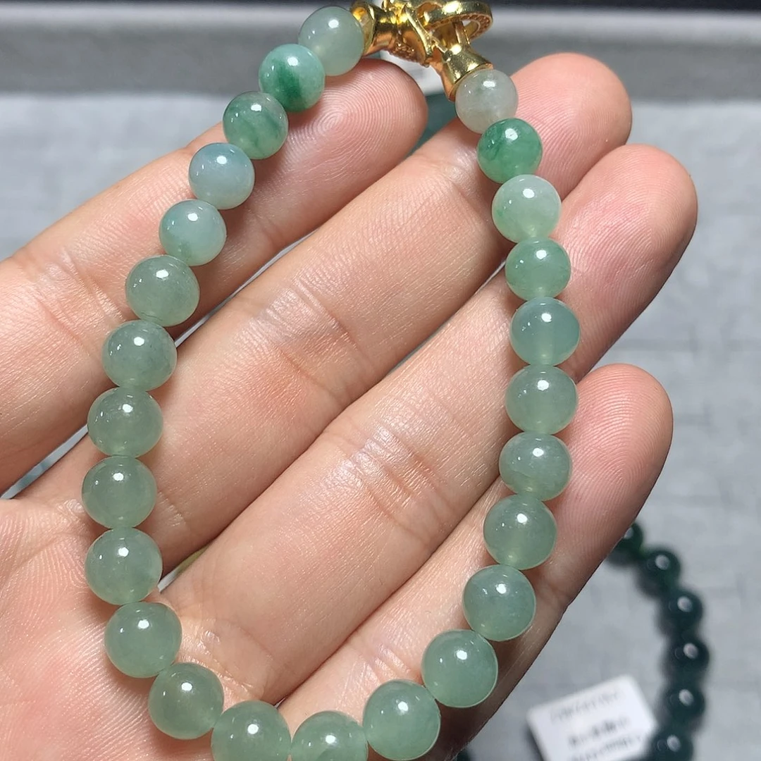 定制翡翠未镶嵌手串