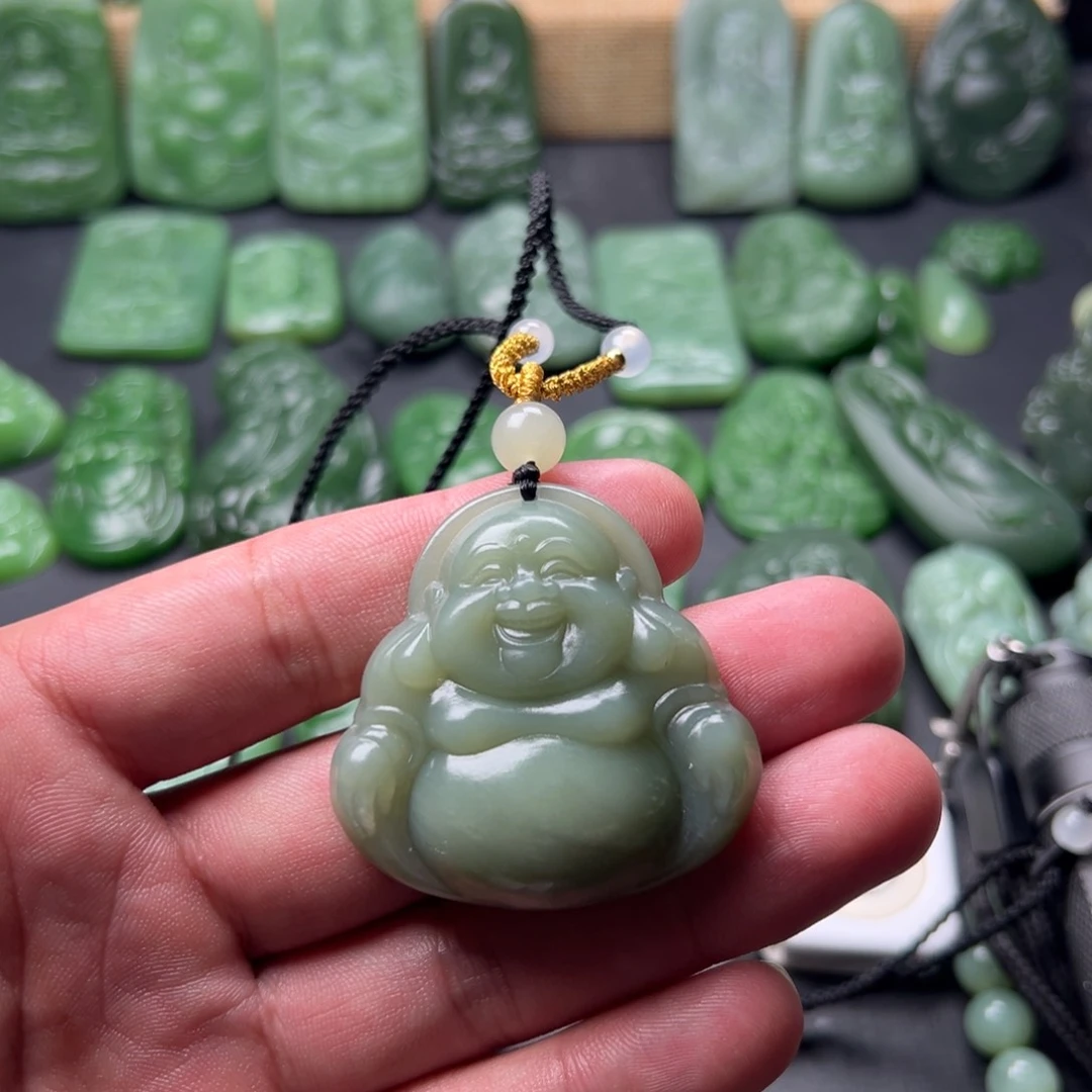 颈饰未镶嵌和田玉