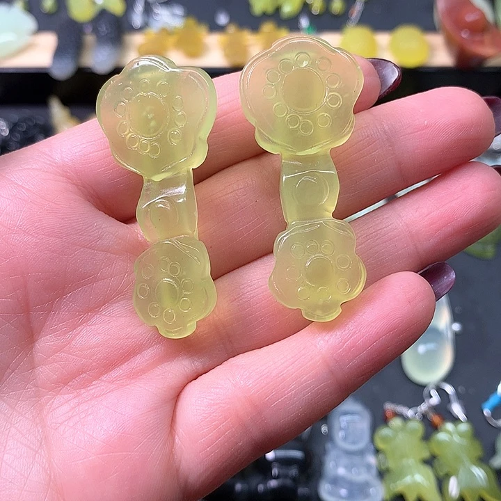 蛇纹石玉耳饰未镶嵌净*