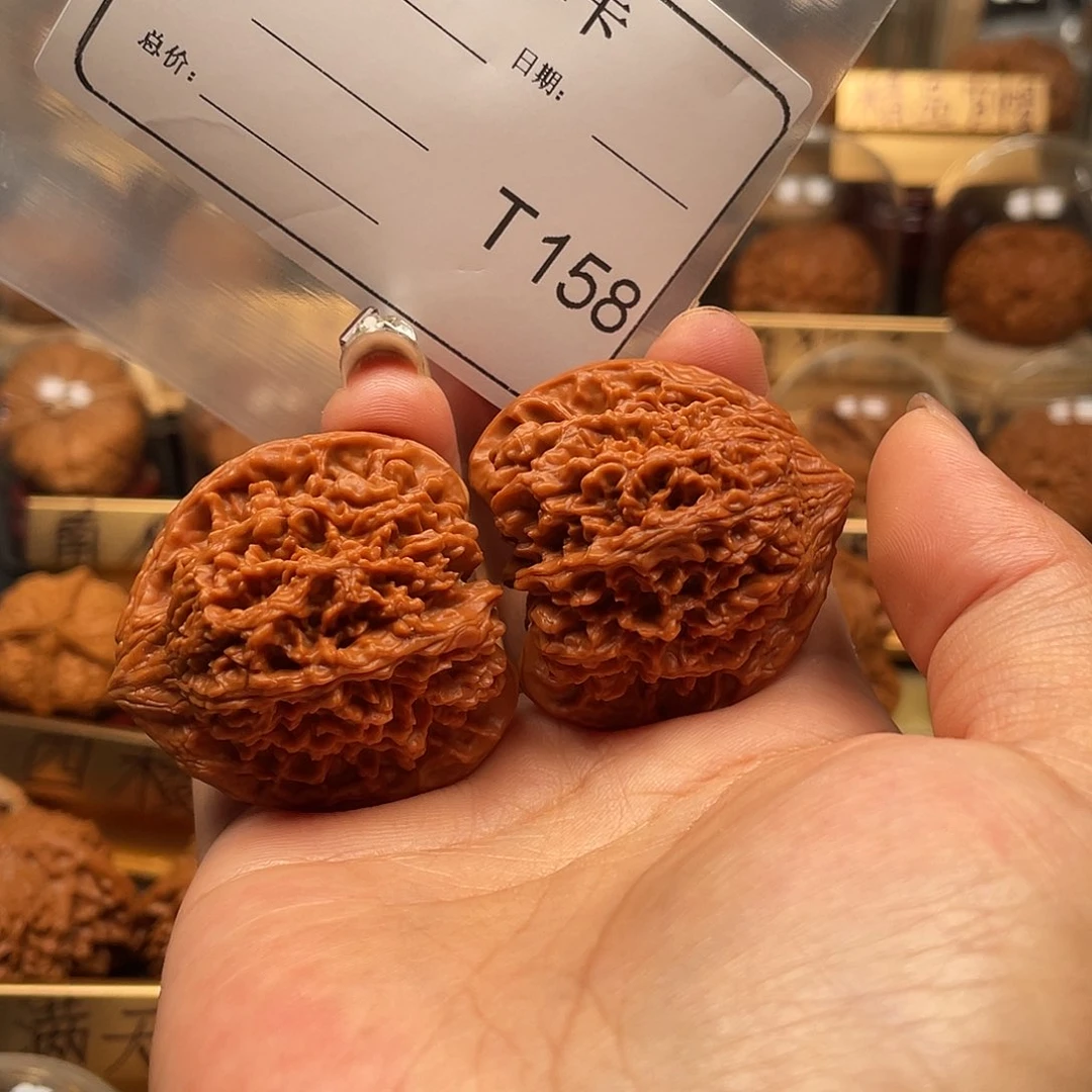 文玩核桃把件阳****孩满天星41.5。158