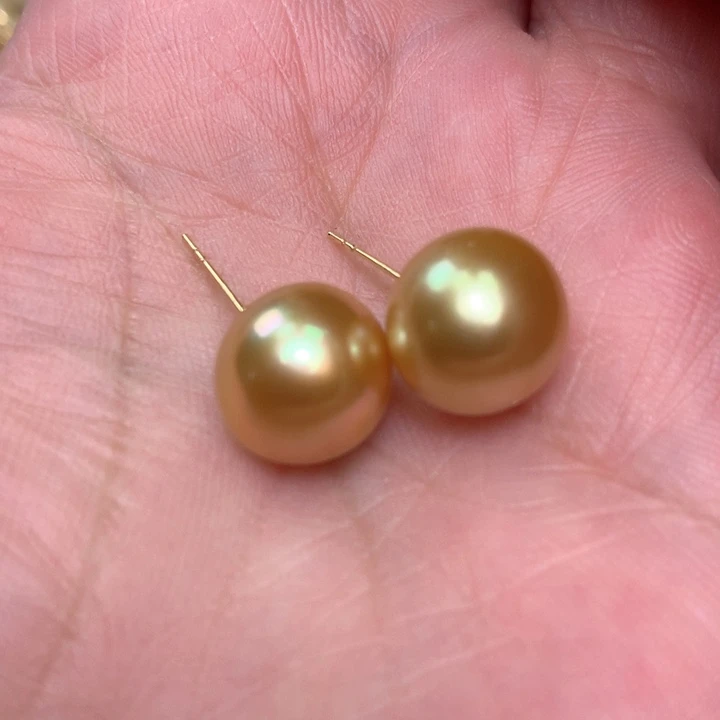 18K金镶嵌耳饰海水珍珠