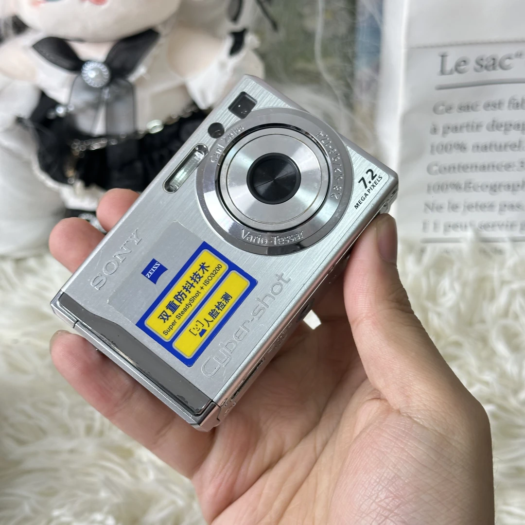 9新 Sony/索尼 索尼w80银色方块机 色彩感好胶片感带配件