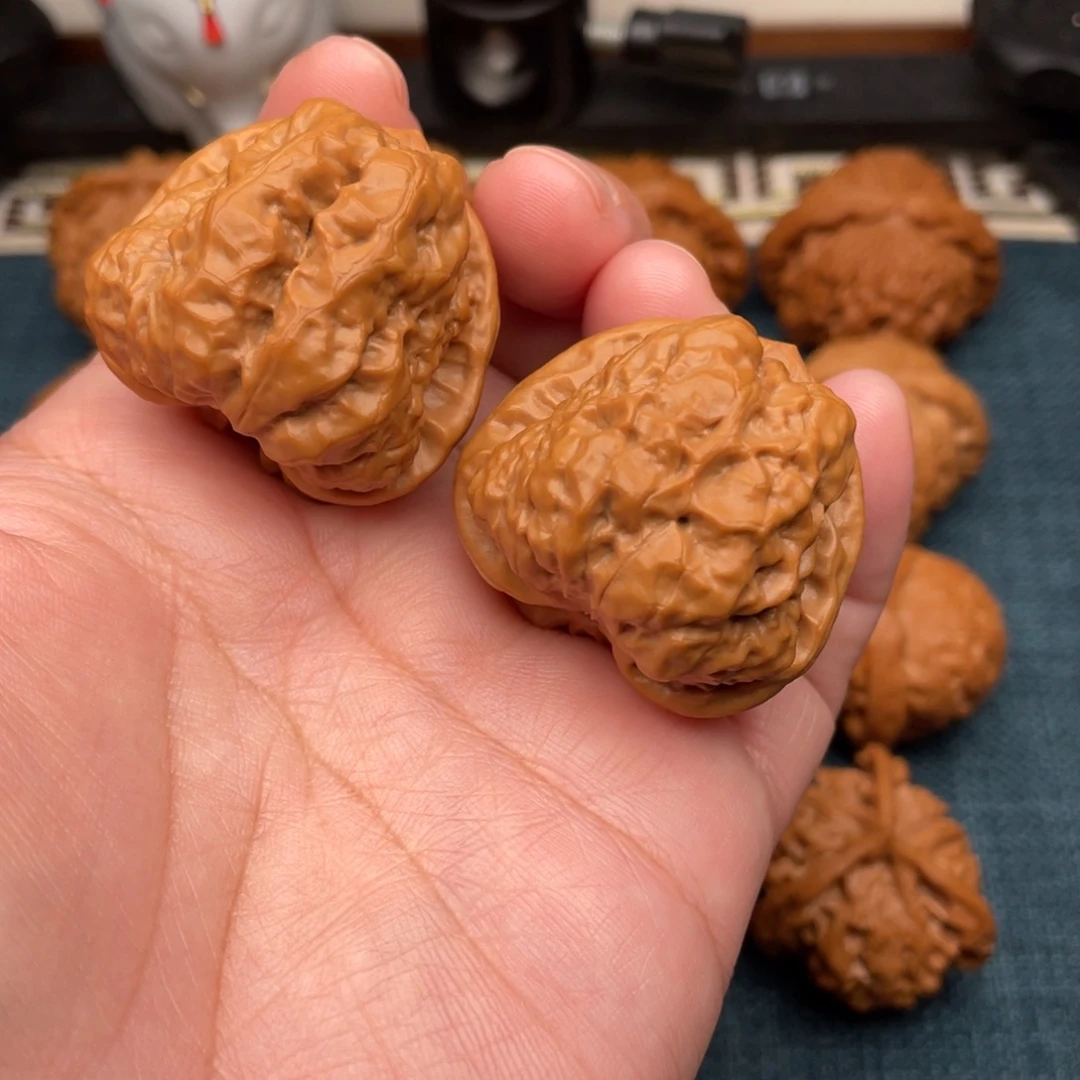 文玩核桃把件全品三角蛙37