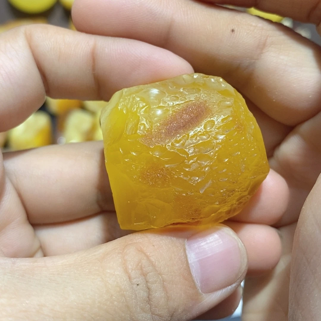 定制琥珀蜜蜡原石