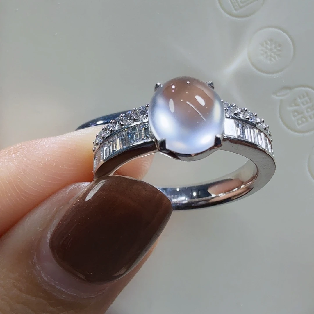 翡翠18K金镶嵌颈饰炸光