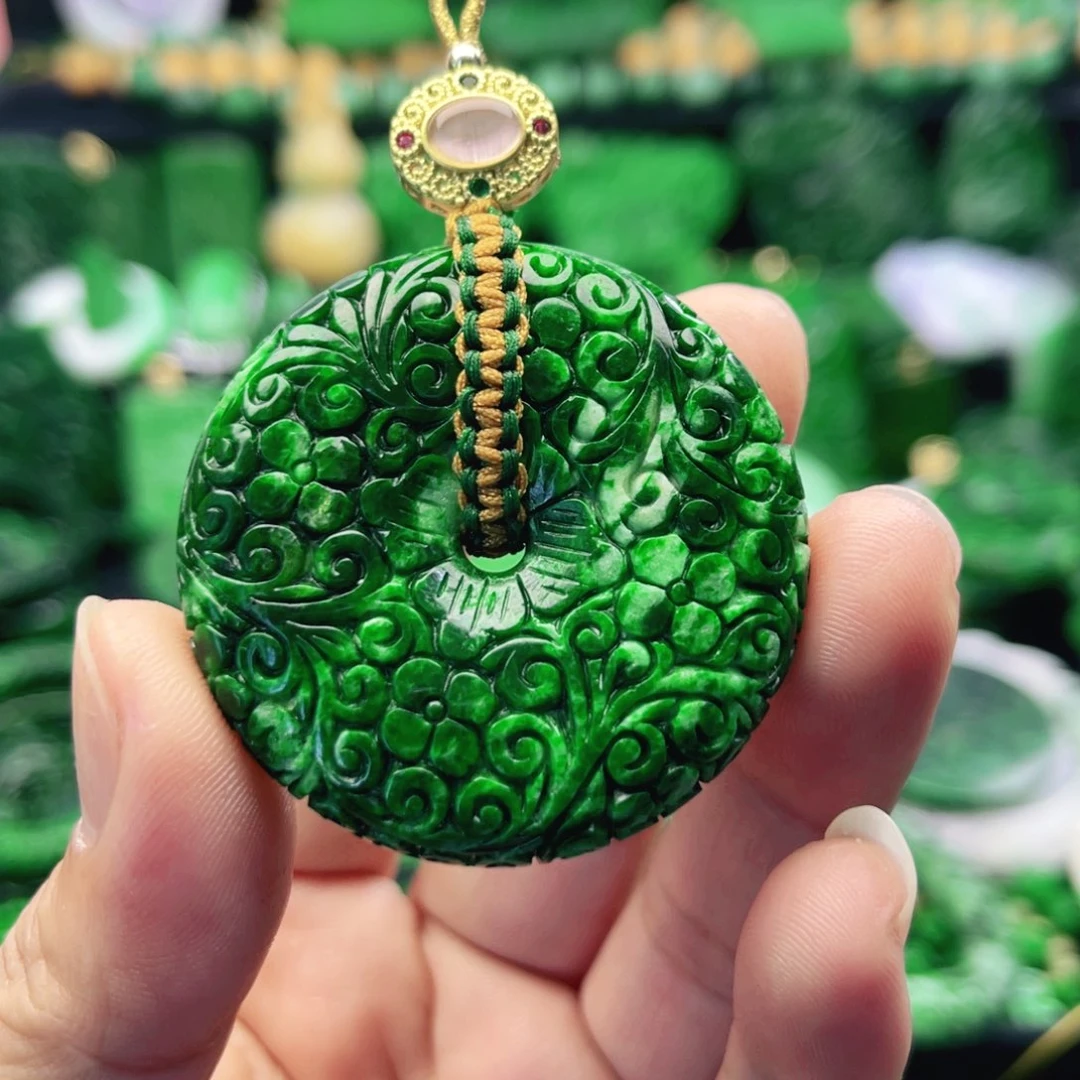 翡翠未镶嵌颈饰吊坠