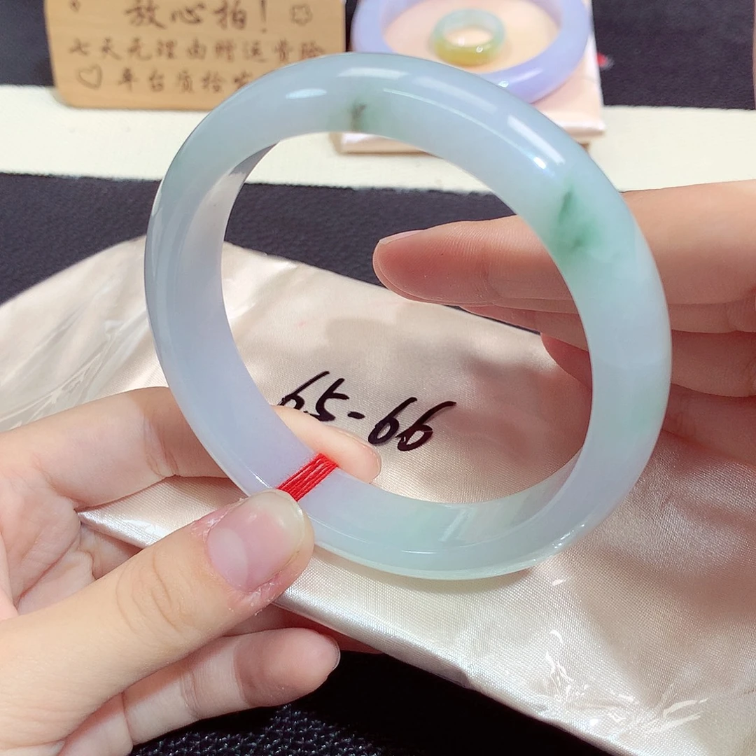 翡翠未镶嵌手镯1261