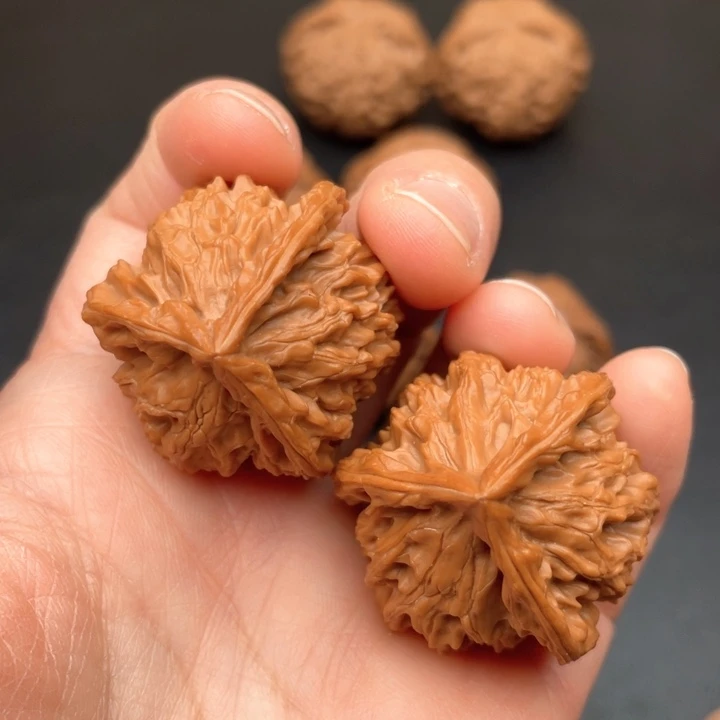 文玩核桃吊坠盘山三棱35尺