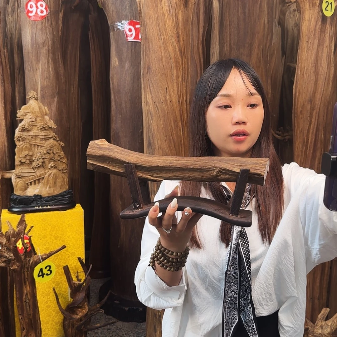 沉香沉香碎屑天然沉香原材料香料➕底座