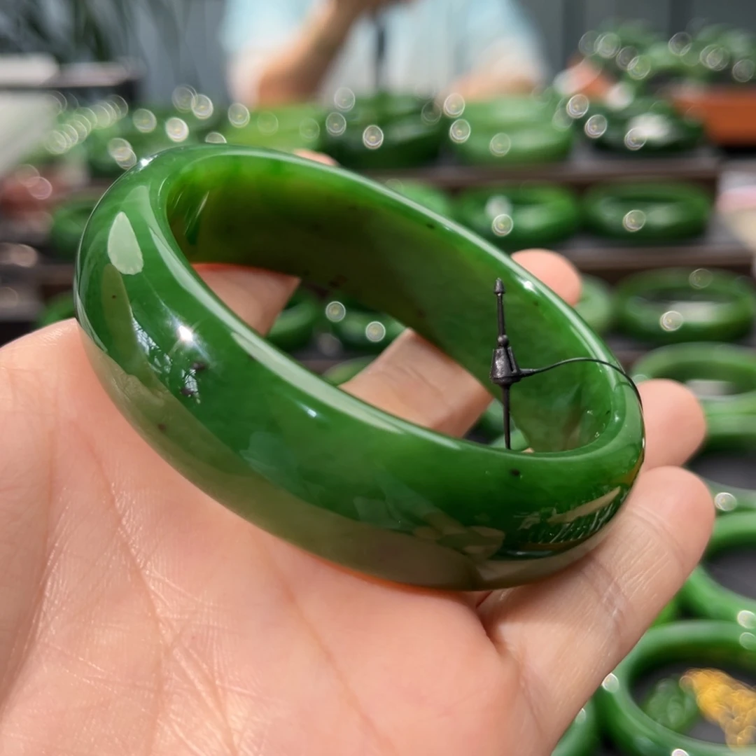 未镶嵌手镯和田玉（碧玉）