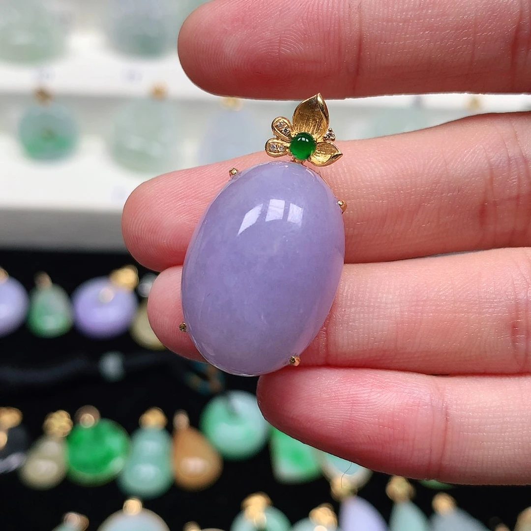 颈饰18K金镶嵌翡翠翡翠吊坠