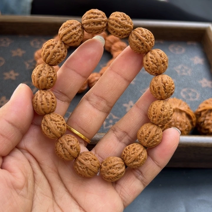 在***心文玩核桃手串尺寸14