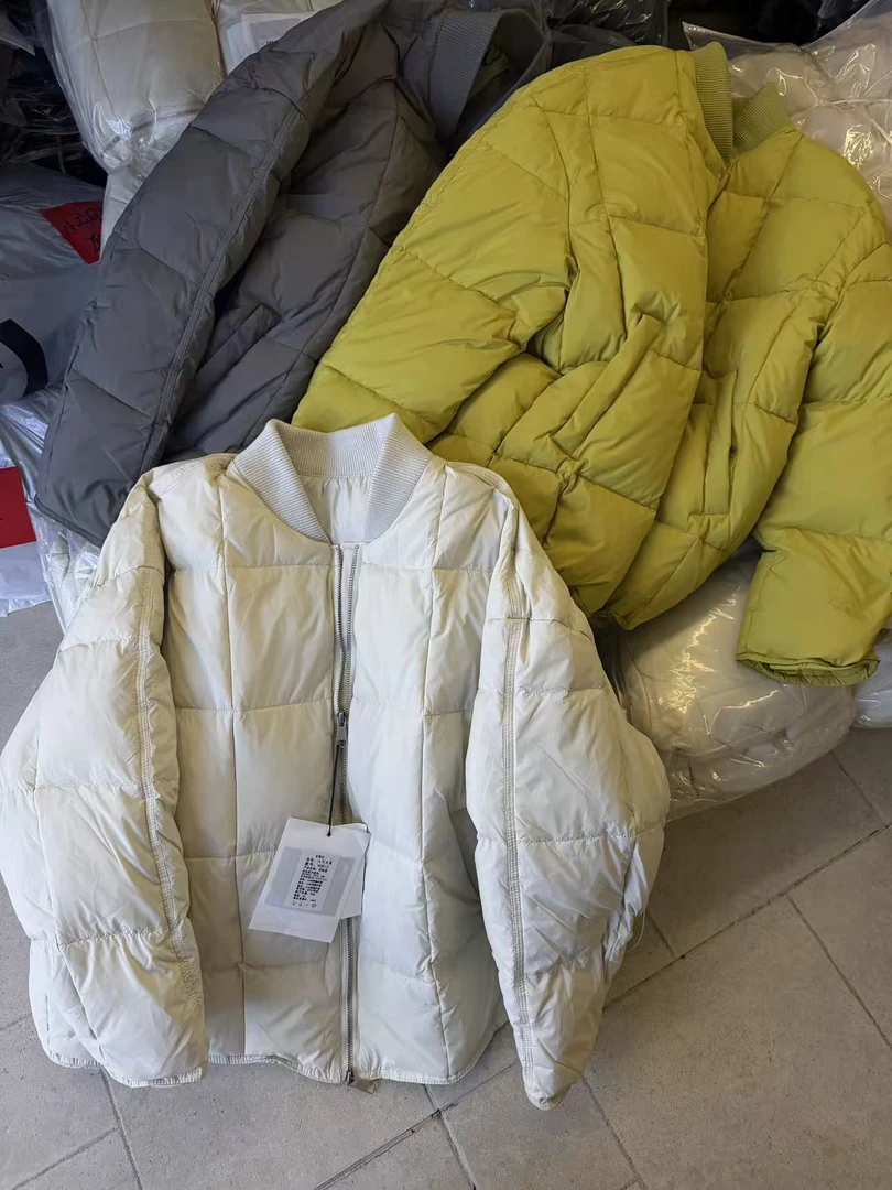 99813高端欧货2026冬装新款棒球领方块保暖90白鸭绒羽绒服女外套