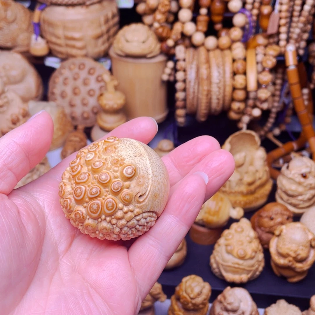 竹竹根雕金蟾把玩件