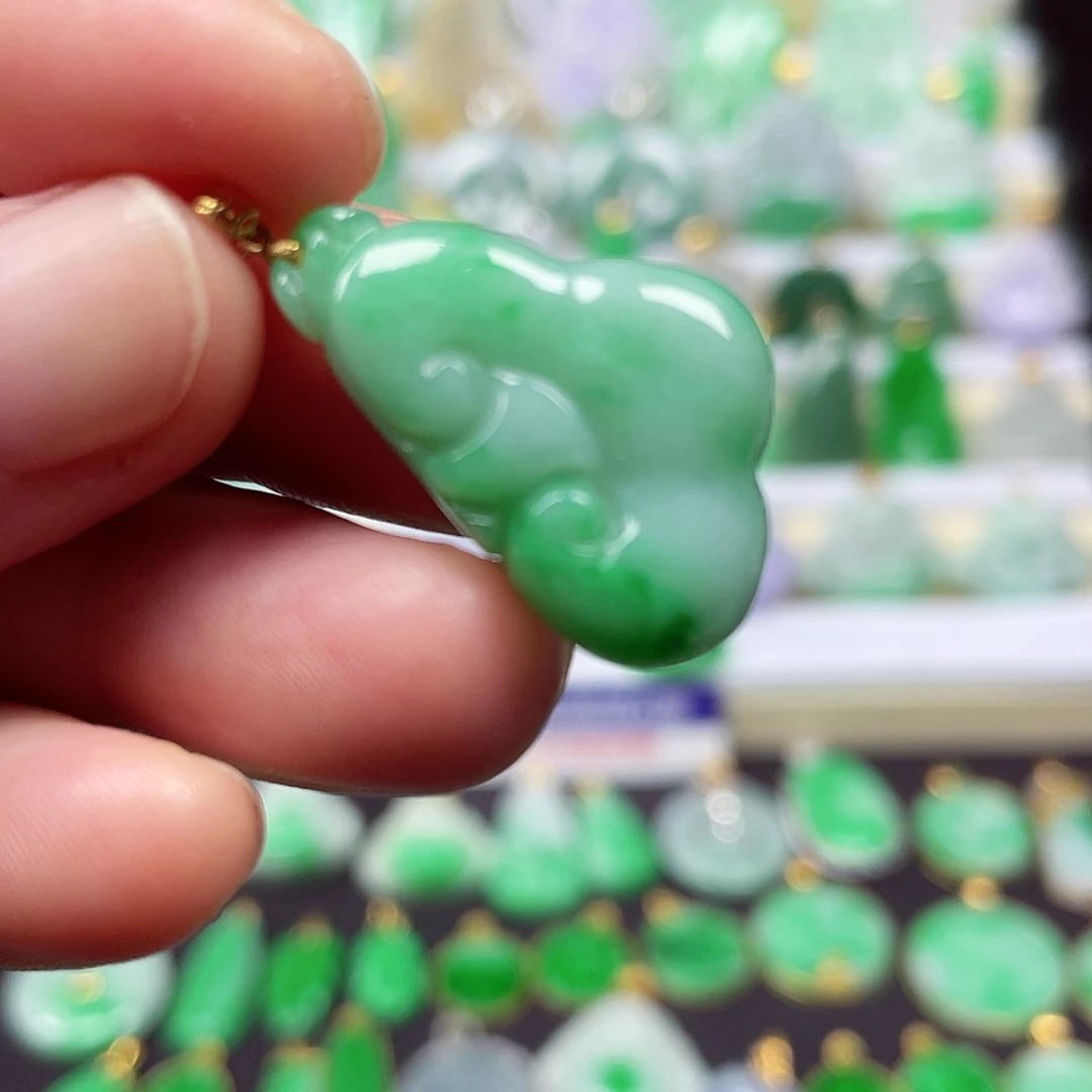 吊坠(不含链)18K金镶嵌翡翠