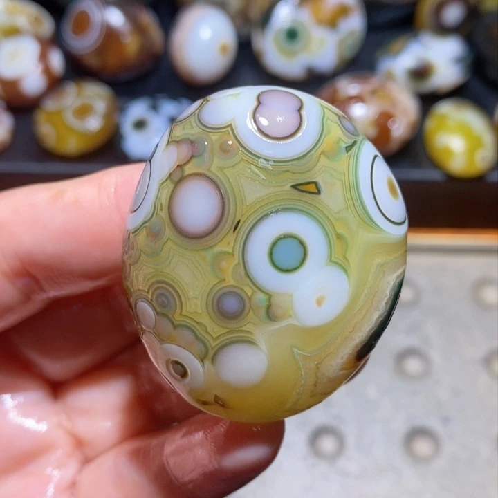 未镶嵌玛瑙/玉髓珠宝半成品78