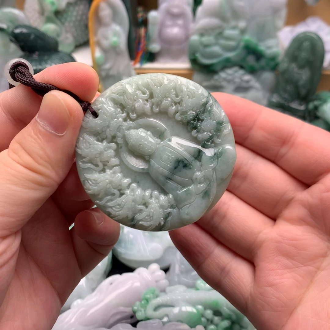 吊坠(不含链)未镶嵌翡翠