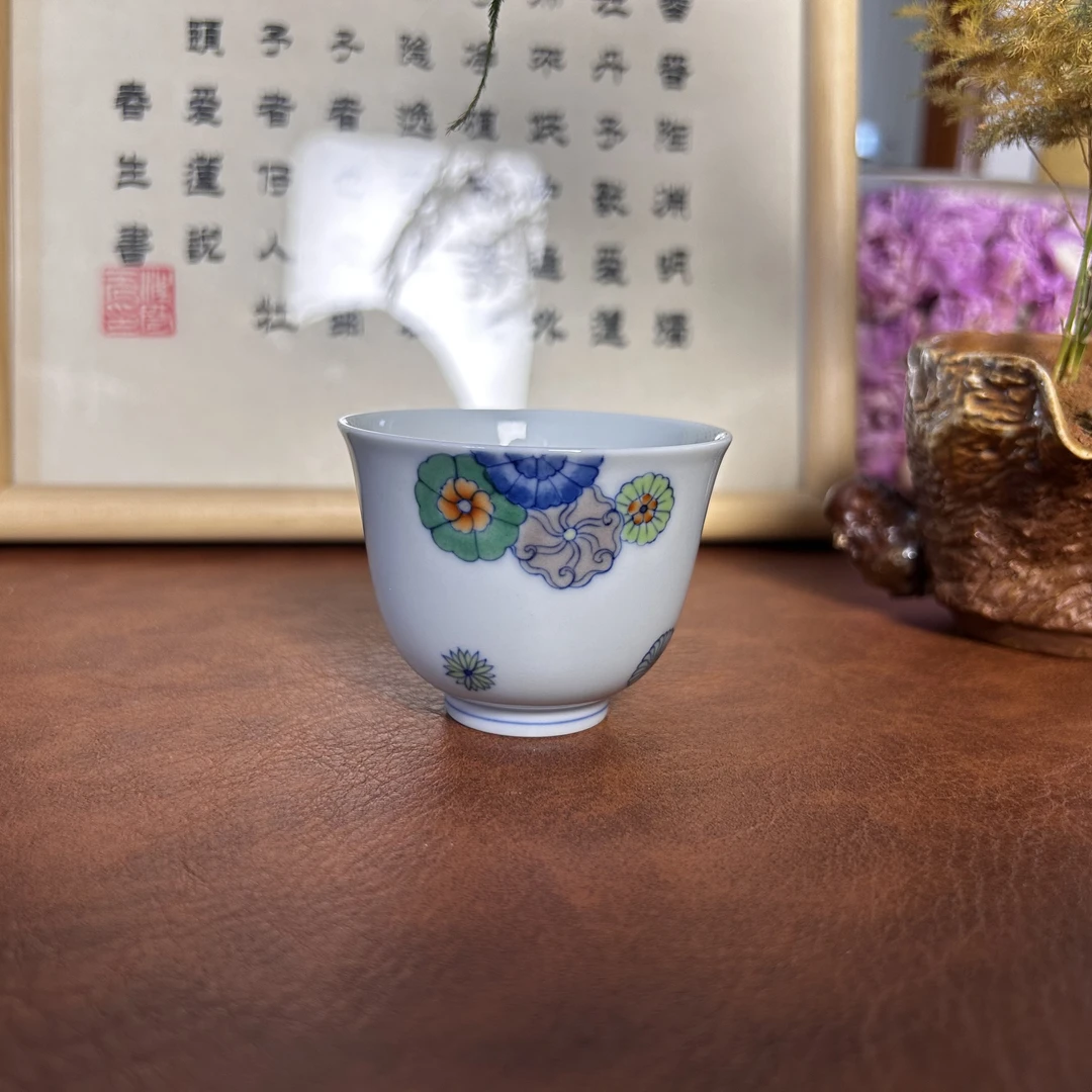 广琛公柴窑斗彩皮球花铃铛杯60ml