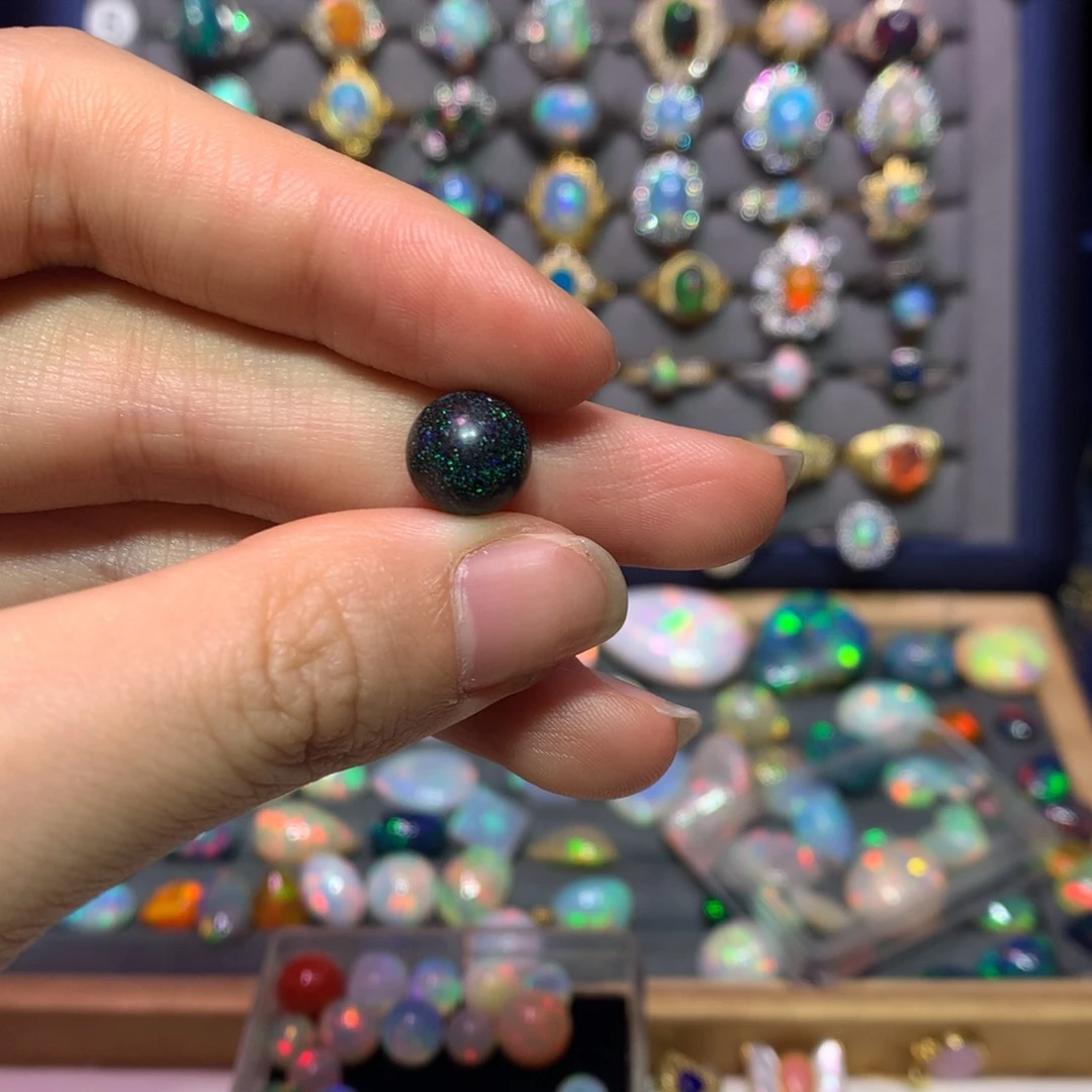 欧泊未镶嵌裸石直发阿*