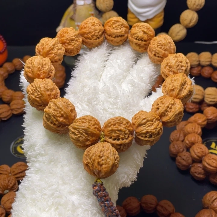 李***n文玩核桃手串八爪龙鳞