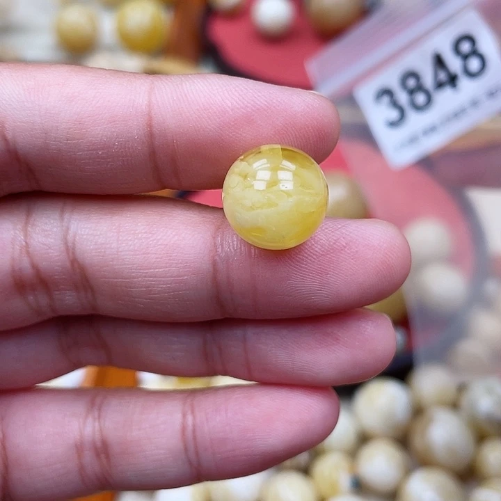 蜜蜡未镶嵌珠宝奇石粉13.8