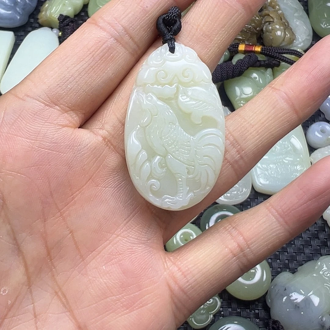 和田玉未镶嵌吊坠(不含链)清货漏，不退不换，卡41