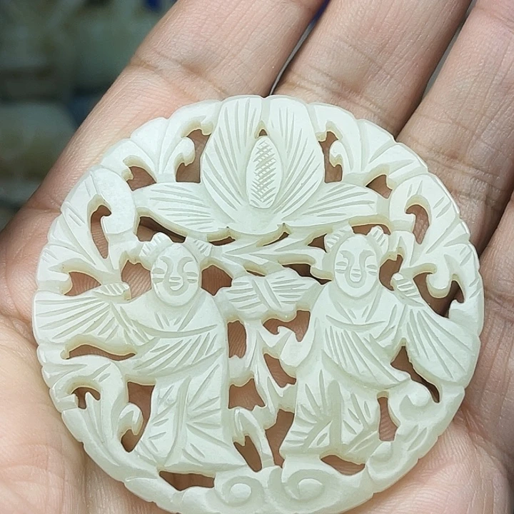 和田玉（青白玉）未镶嵌颈饰