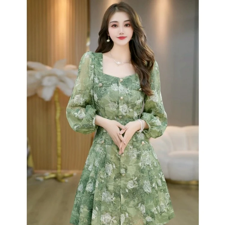 2025年春季新款时尚优雅减龄连衣裙显瘦气质中长款显高显瘦高级感