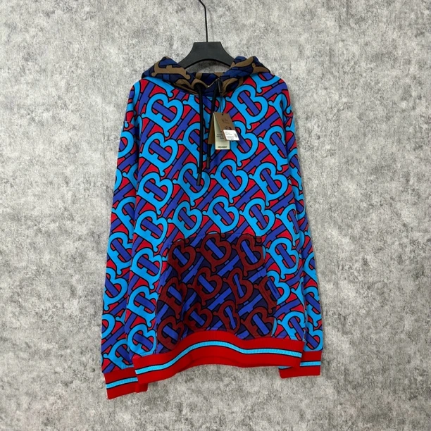 未使用 BURBERRY/博柏利 Burberry蓝色满印TB连帽卫衣