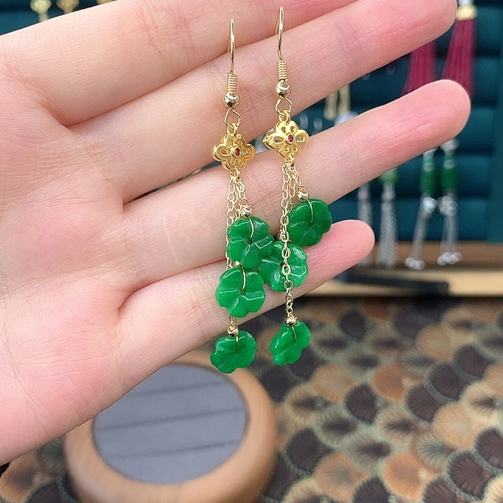 石英质玉耳钉合金