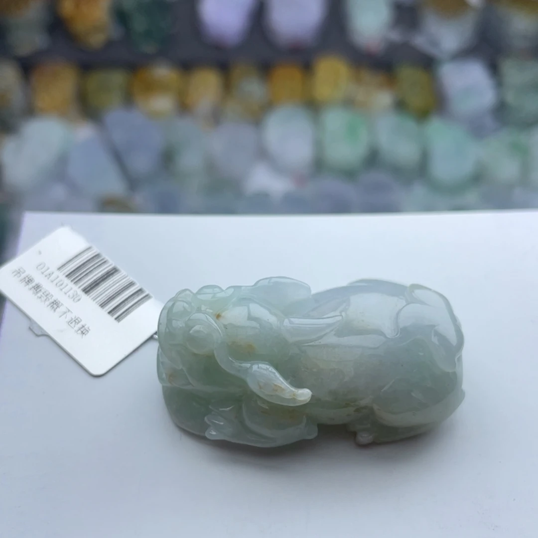 翡翠颈饰未镶嵌貔貅