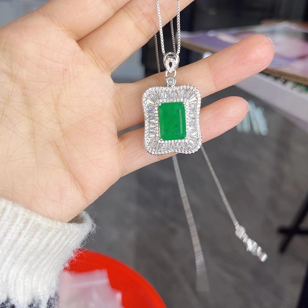 颈饰银S925镶嵌祖母绿
