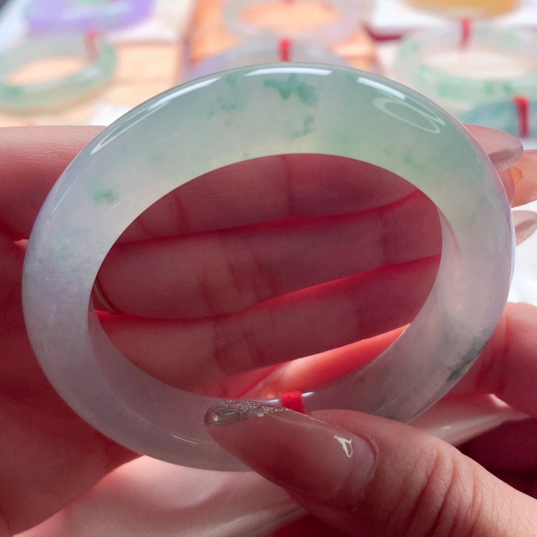 翡翠未镶嵌手镯53冰润淡雅清新绿花透亮起光