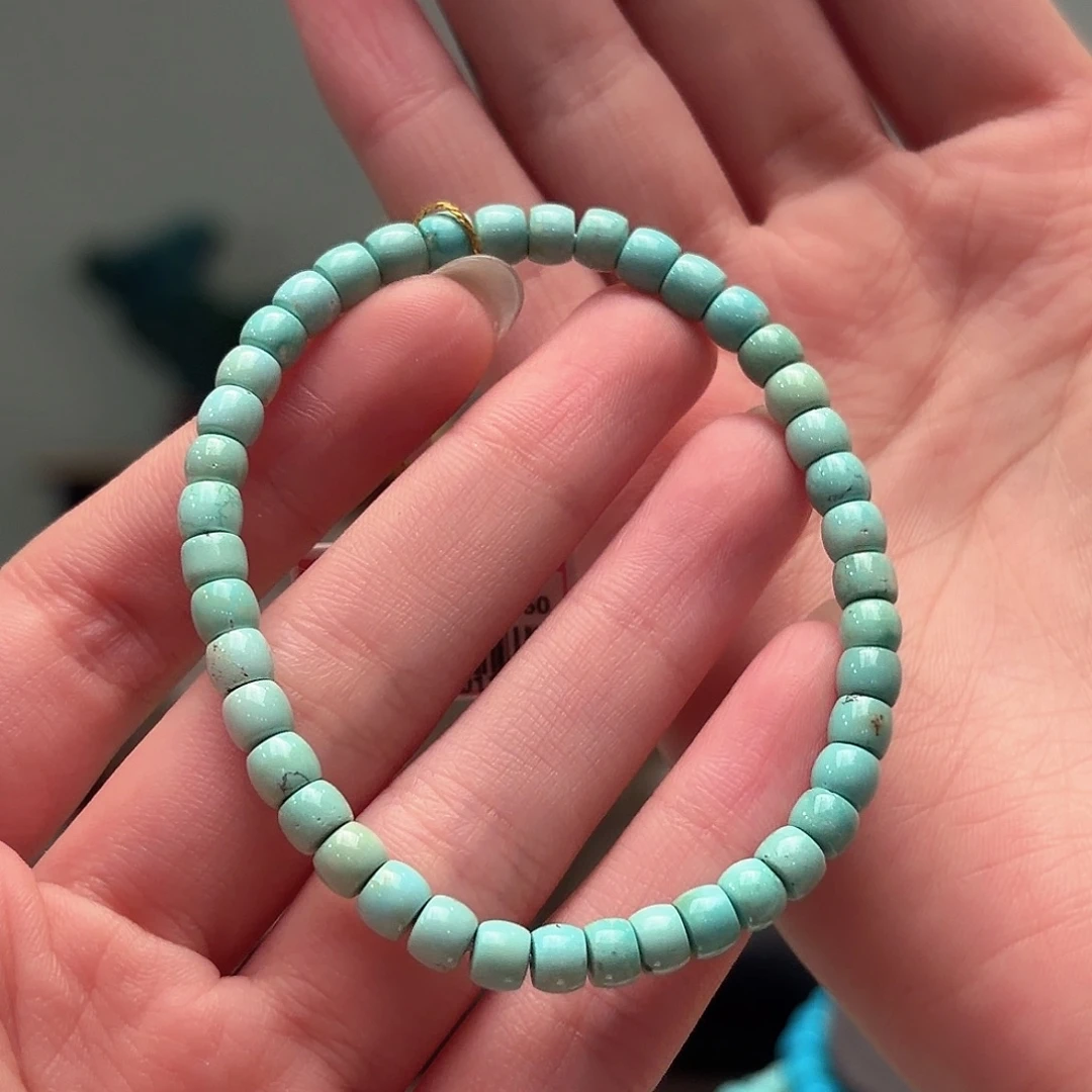 绿松石未镶嵌颈饰