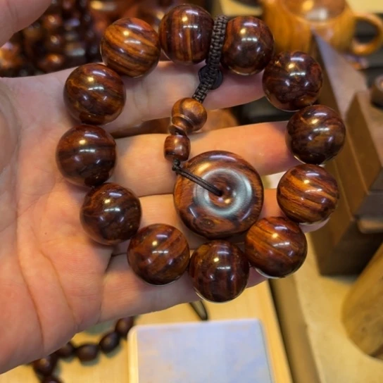 黄花梨/降香黄檀手串/手链勇***龙黄花梨