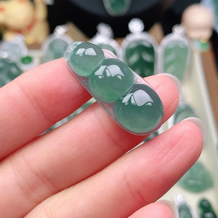 颈饰银S925镶嵌翡翠吊坠