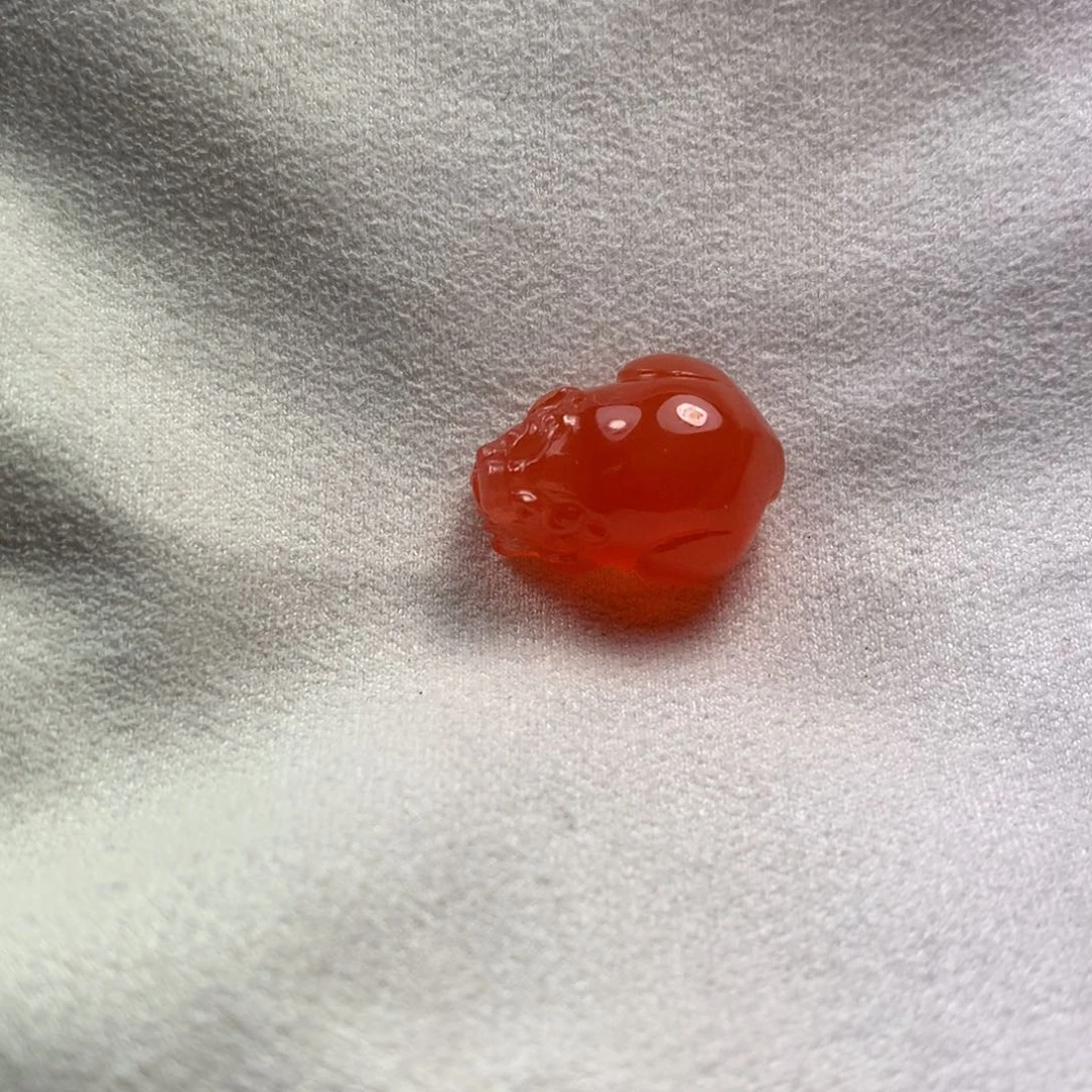 南红玛瑙吊坠未镶嵌