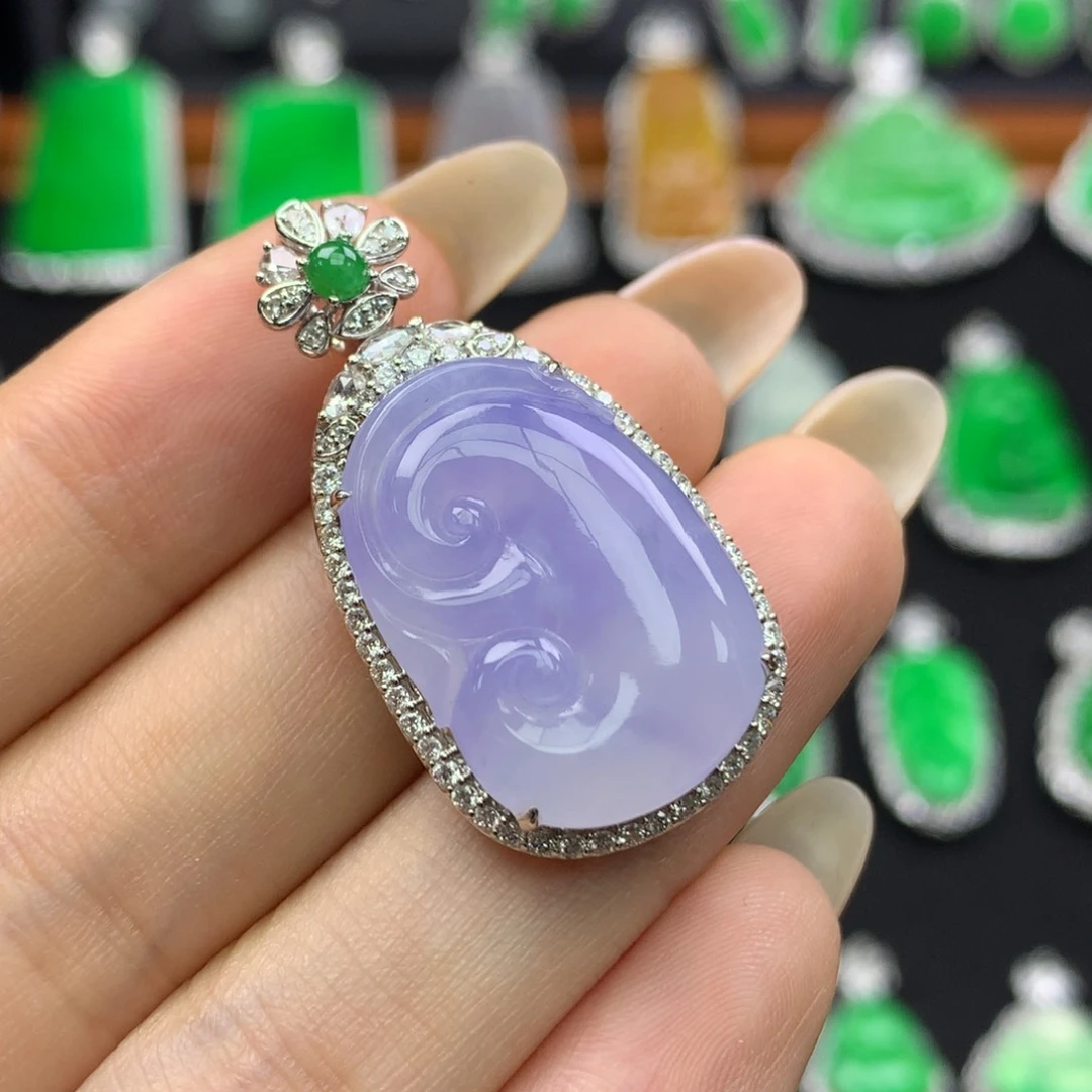 翡翠18K金镶嵌颈饰18k镶翡翠