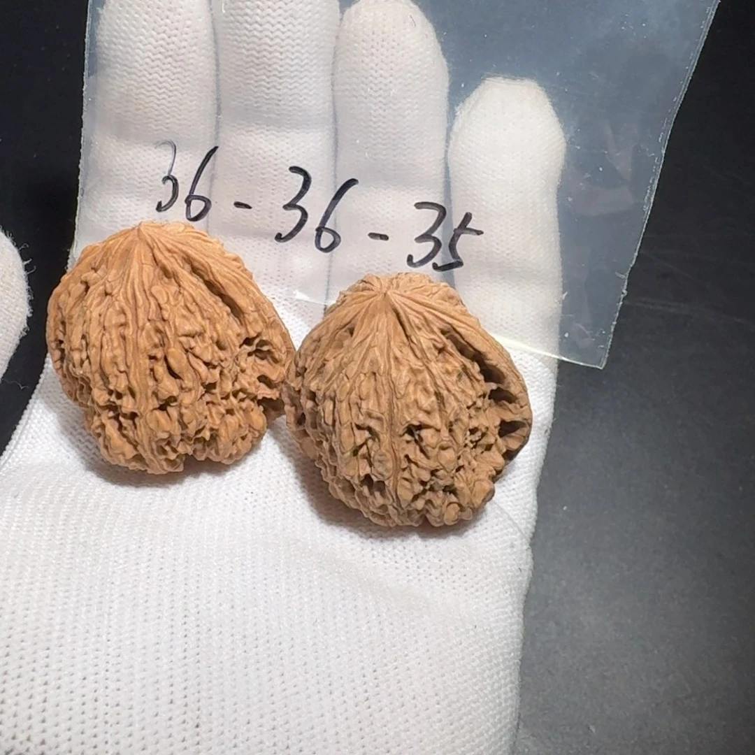 文玩核桃把件小**r51号南疆