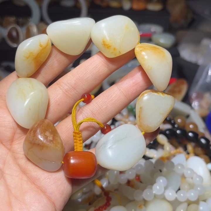 和田玉未镶嵌手链