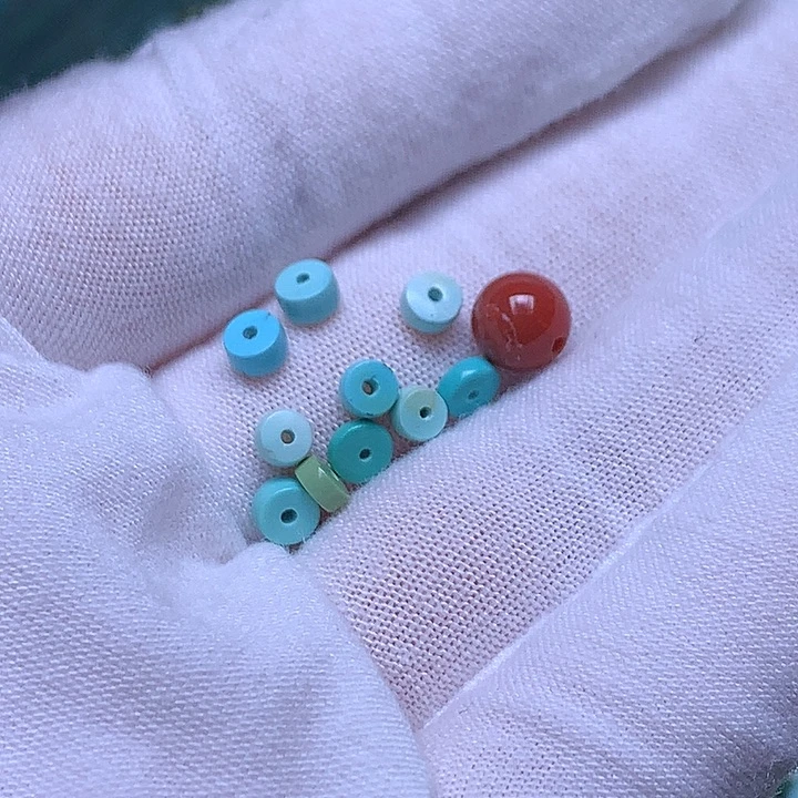 南红玛瑙未镶嵌珠宝奇石