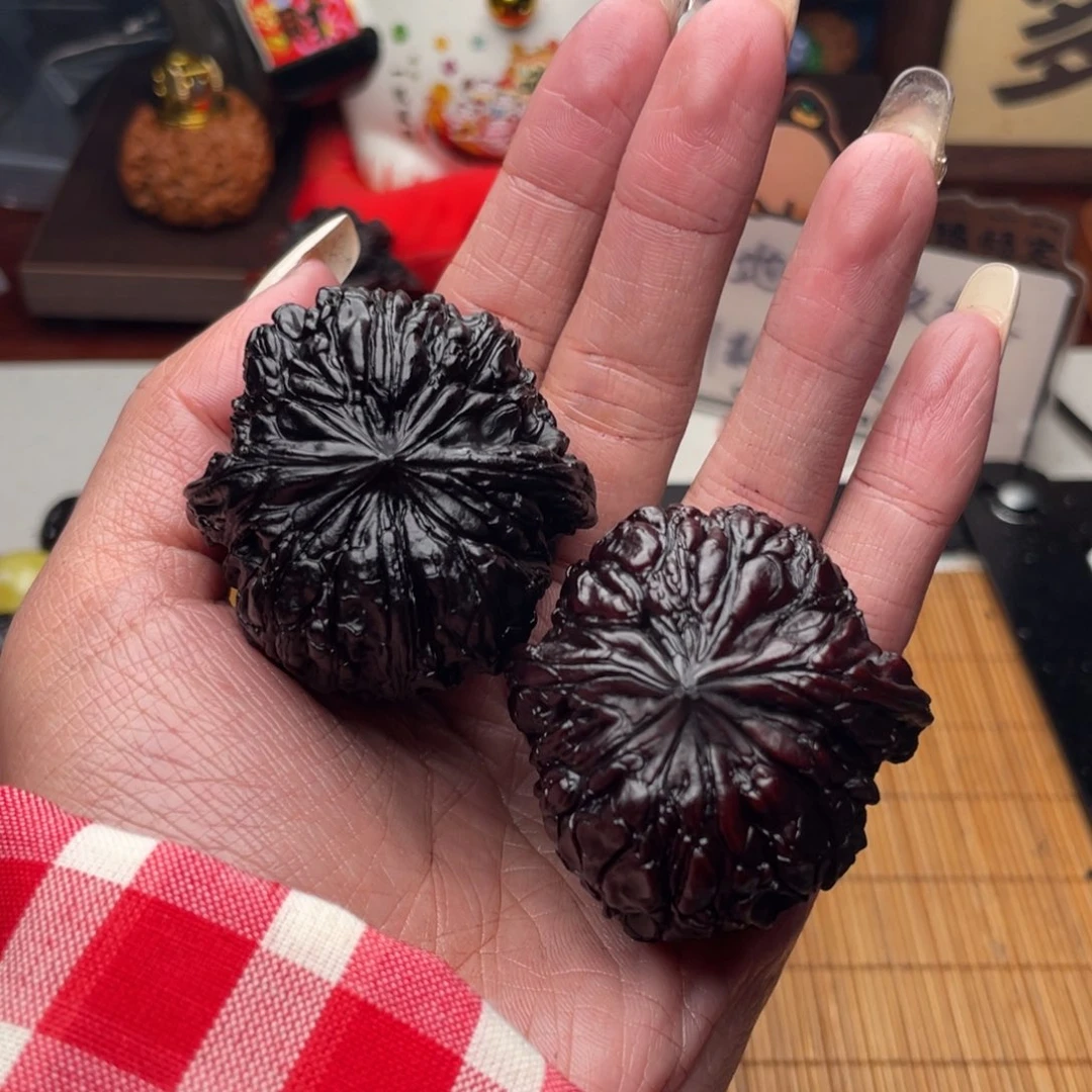 吊坠文玩核桃闷墩